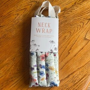 Hot And Cold Therapy Neck Wrap Wildflowers